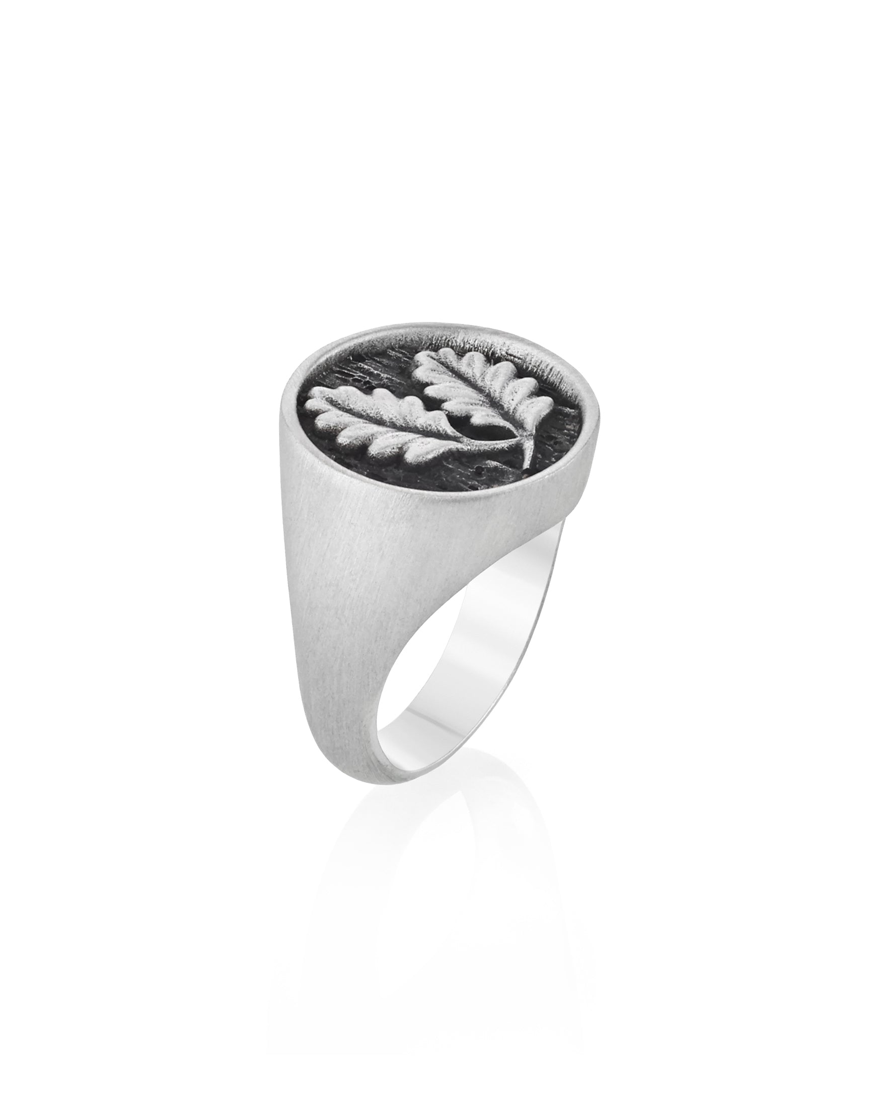 Round Silver Signet Ring with Engraved Oak Leaves