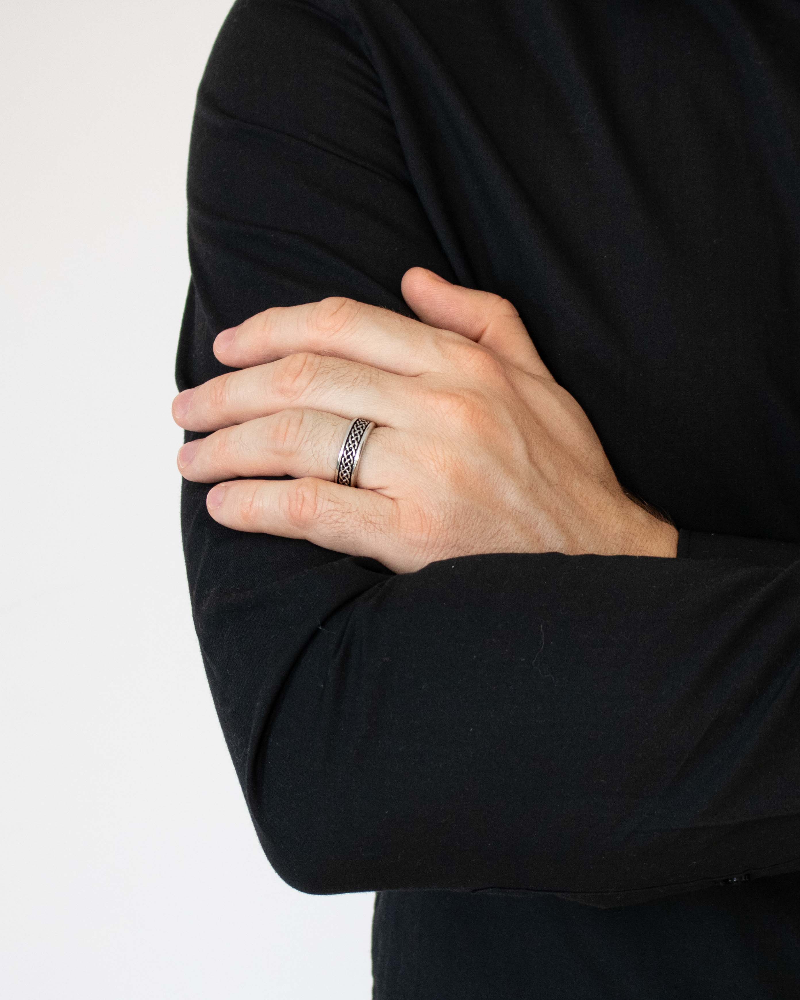 Mens Celtic Knot Ring Band Plain and Oxidized Silver