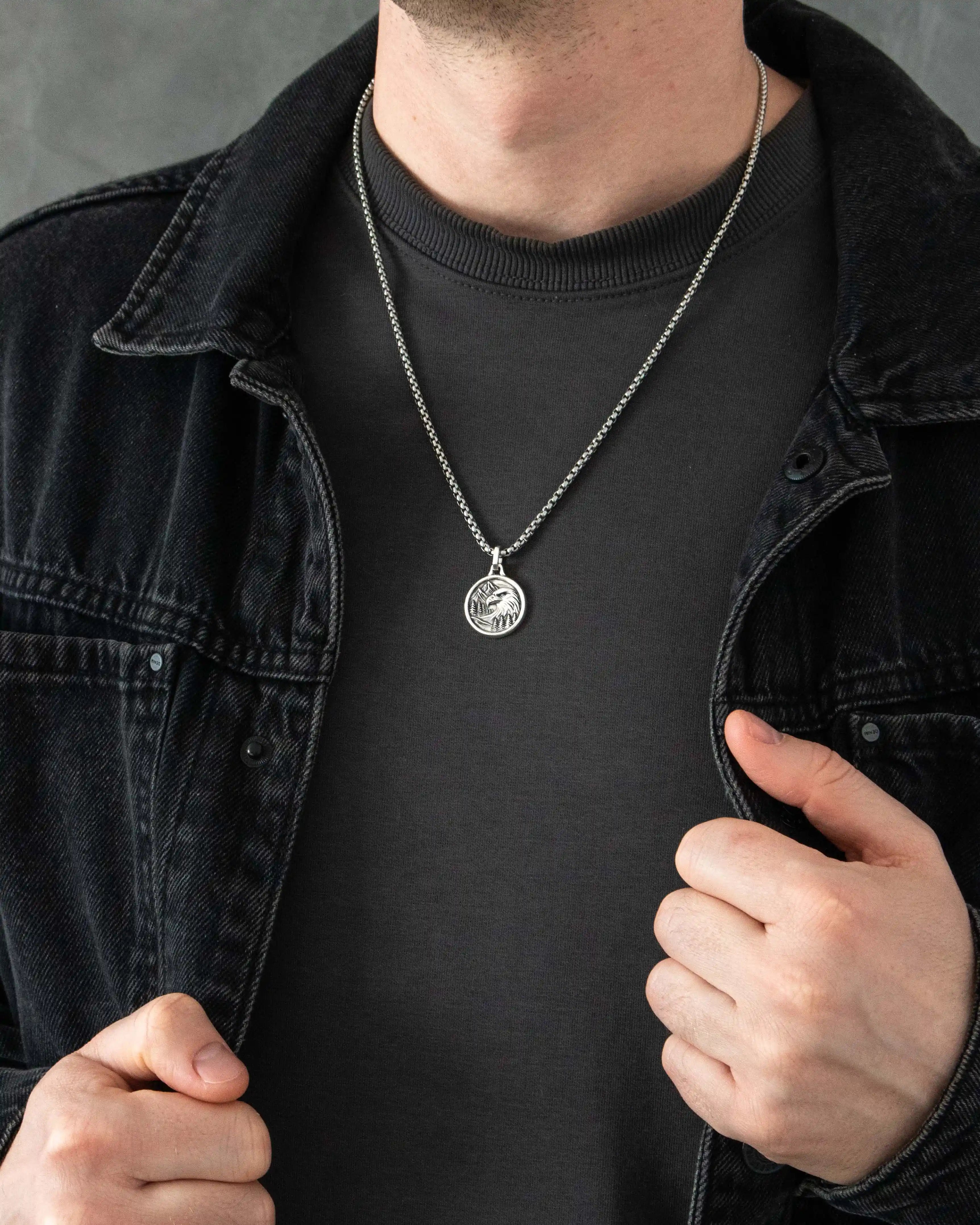 Mountain Eagle Pendant Necklace Silver Round Shape