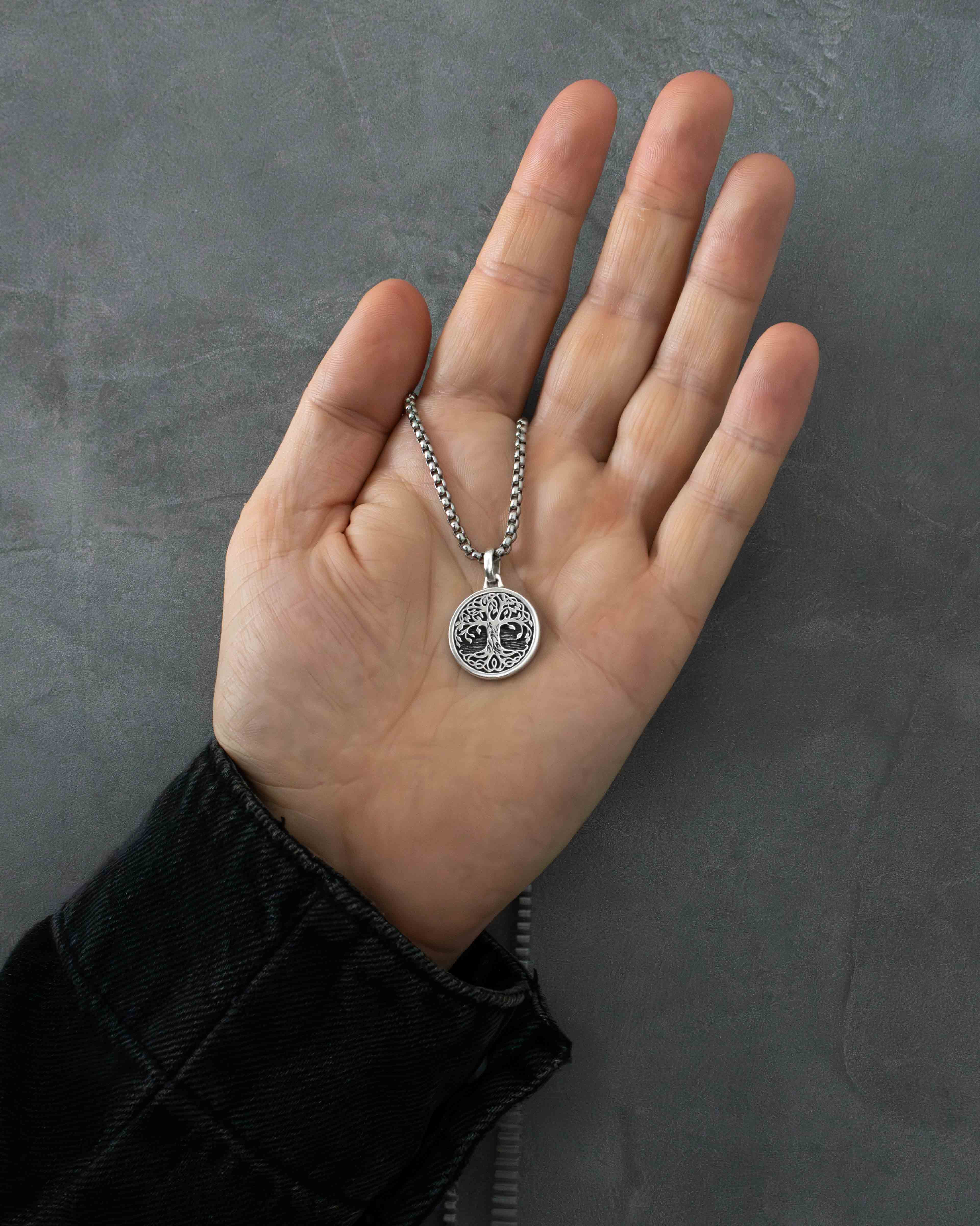 Engraved Family Tree Necklace Amulet Silver 925