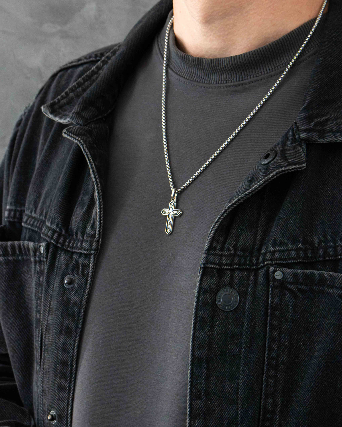 Earthy Cross Pendant Necklace Cracked Design Silver