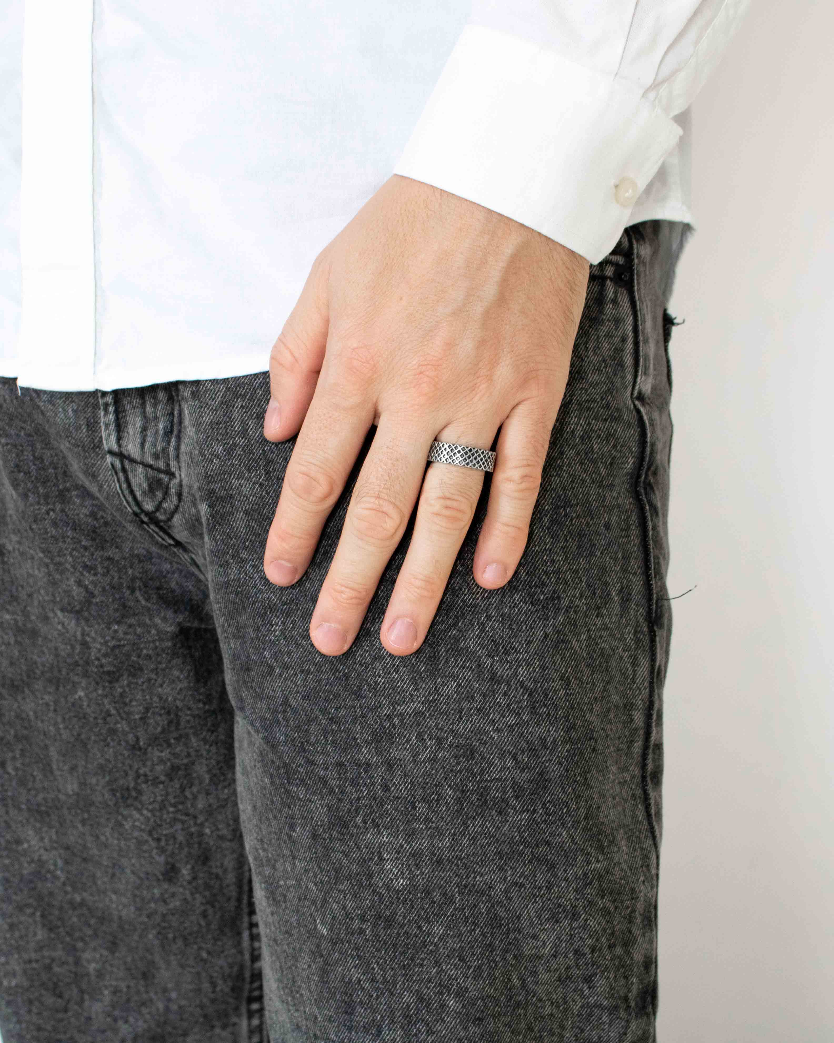 Textured Mesh Ring Band Silver Geometric Pattern