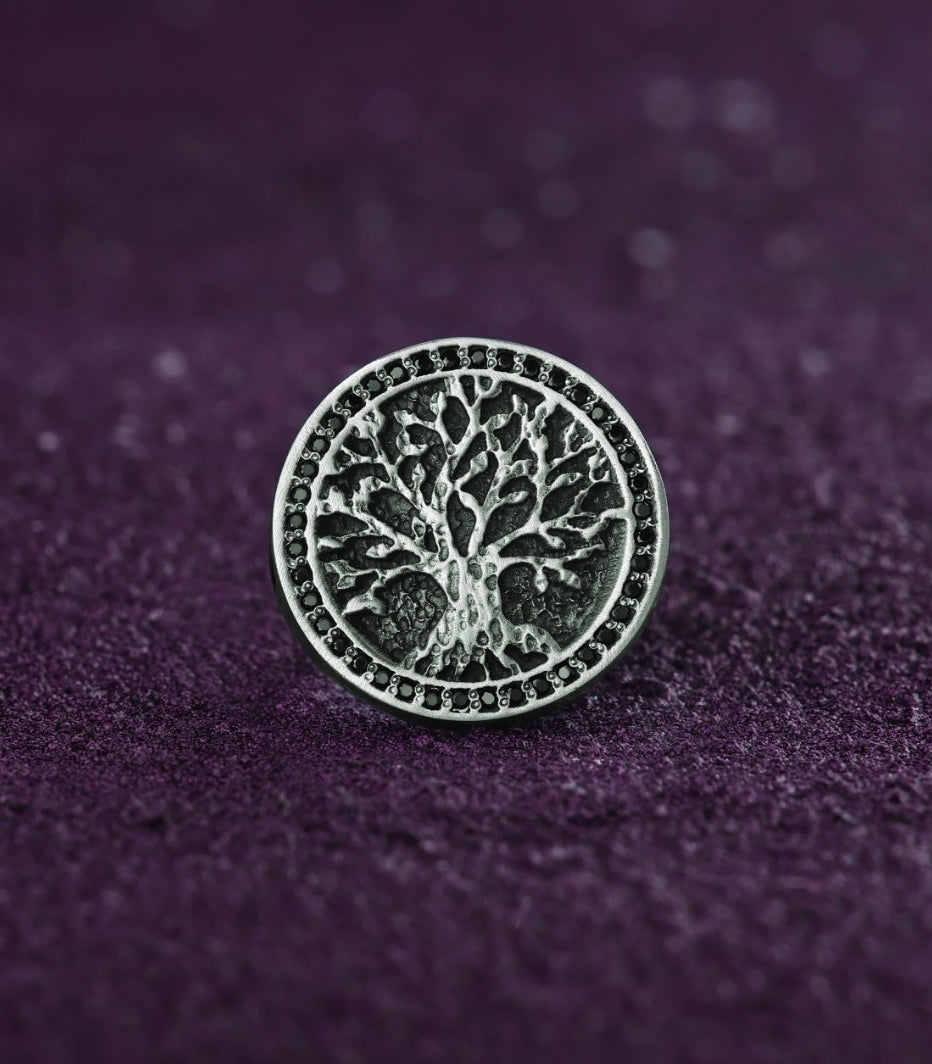 Family Roots Signet Ring Engraved Tree and Black Stones