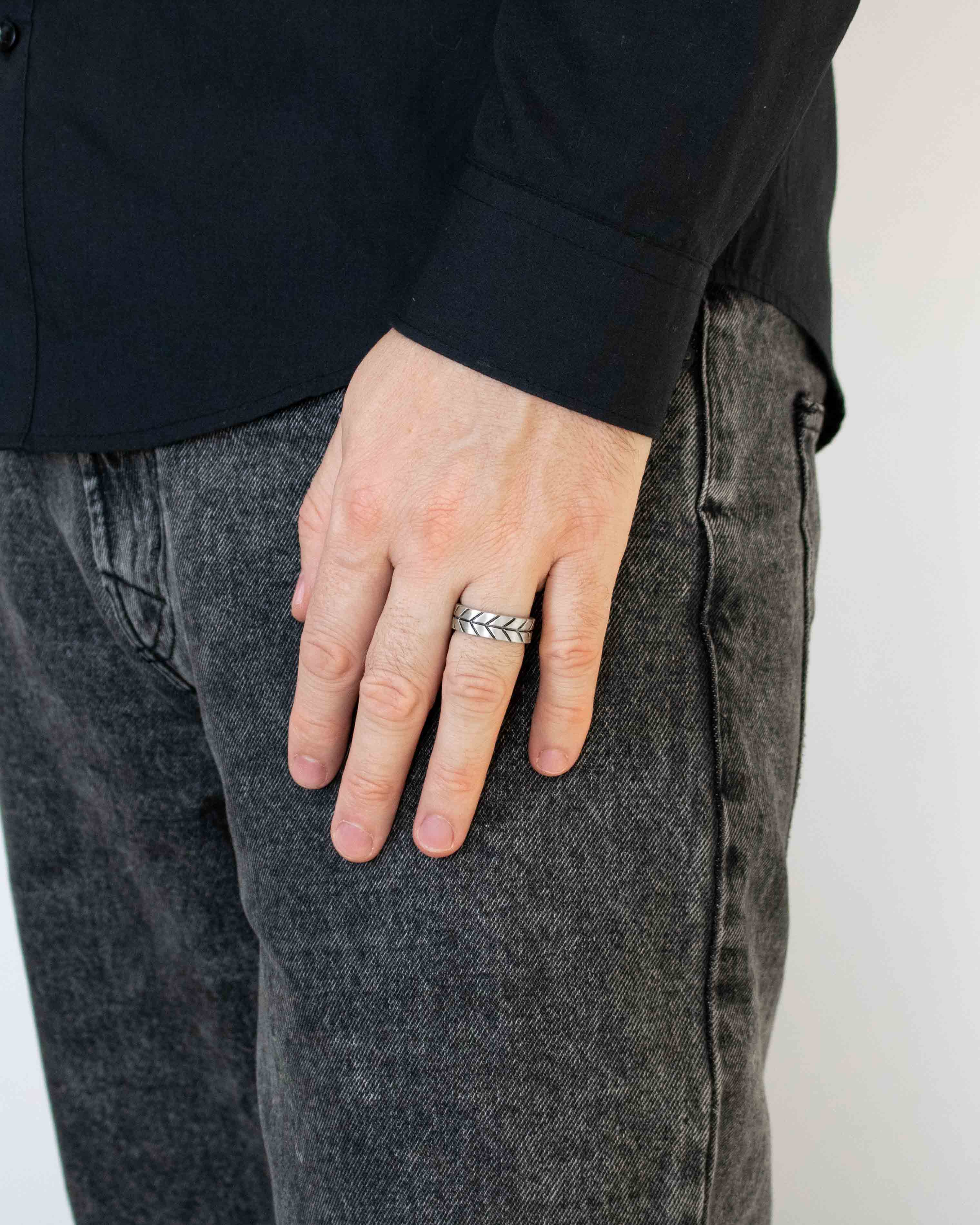 Mens Brutal Chevron Ring Military themed Design Silver