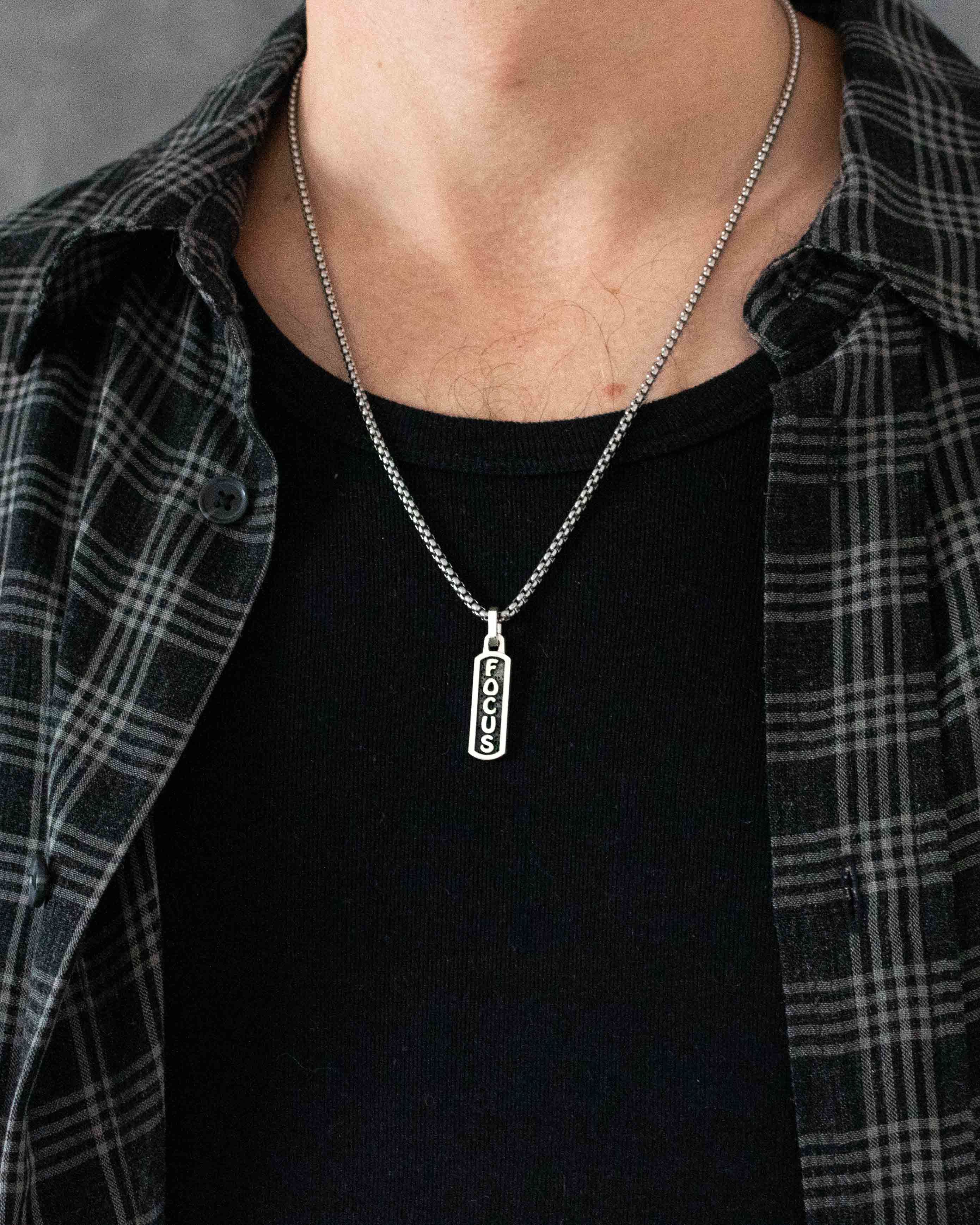 Men's Small Amulet Necklace with Engraved Word FOCUS