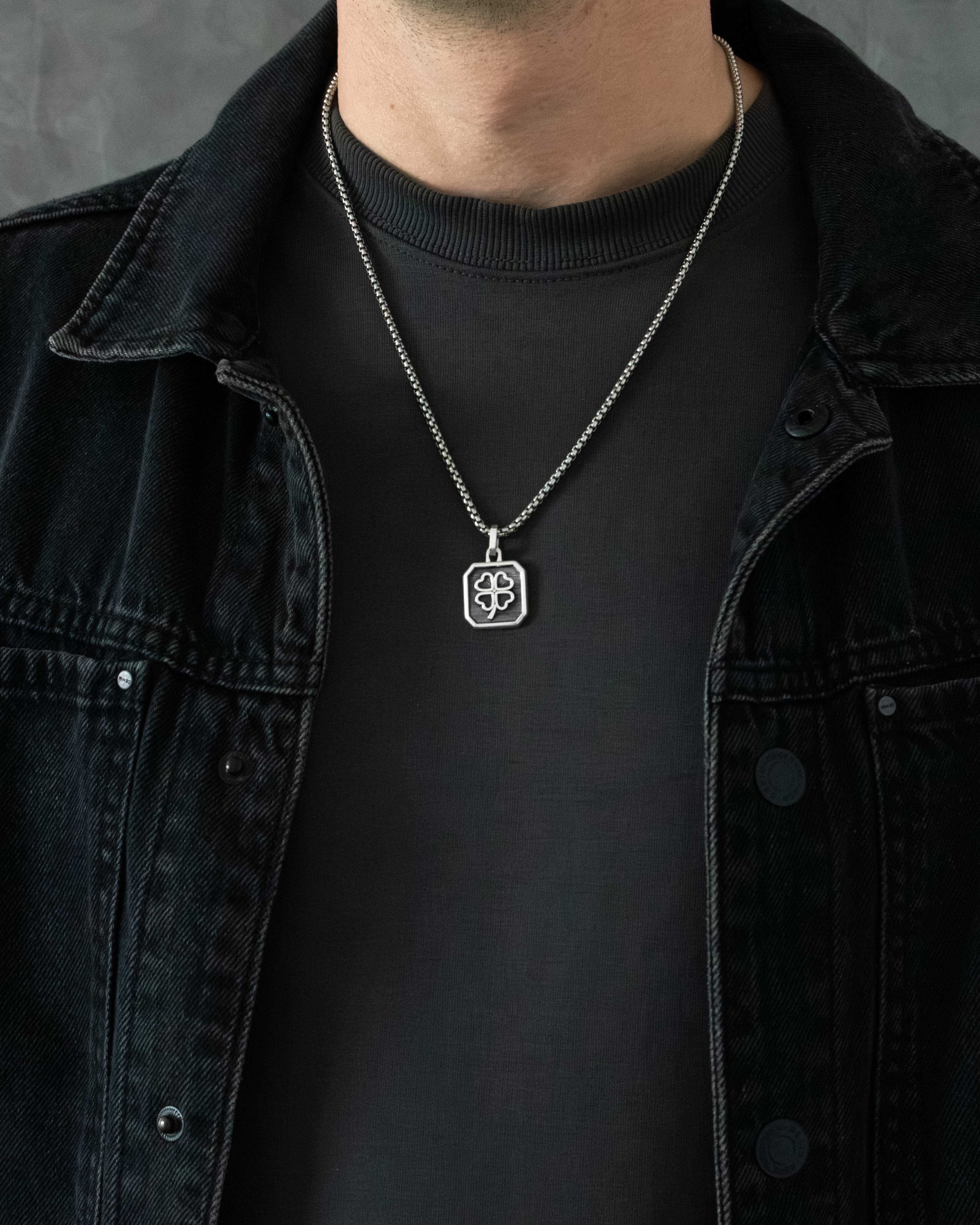 Outlined Clover Pendant Necklace Sterling Silver