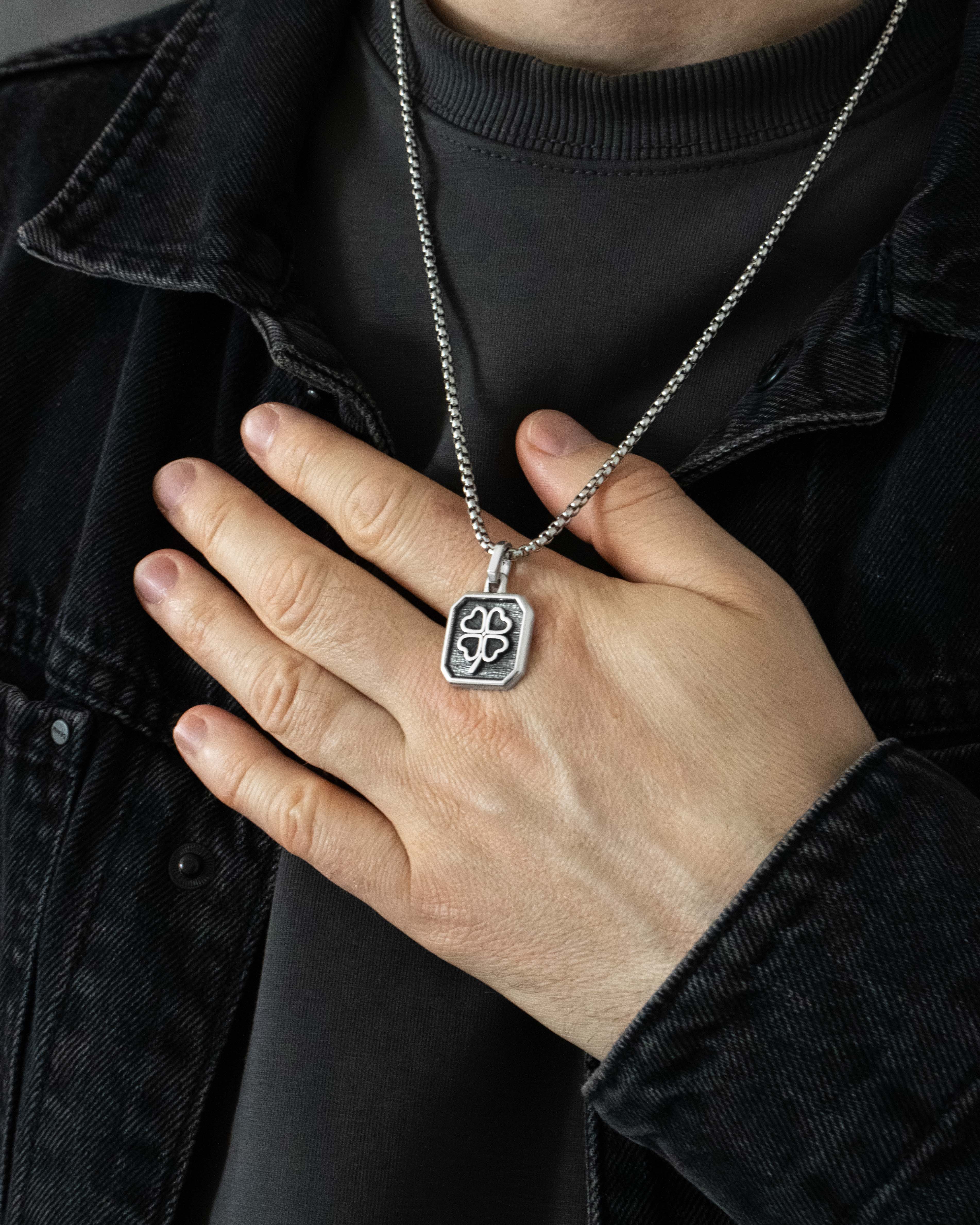 Outlined Clover Pendant Necklace Sterling Silver