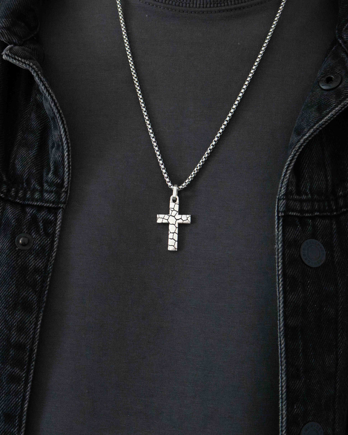 Desert Cross Pendant Necklace Silver Cracked Design