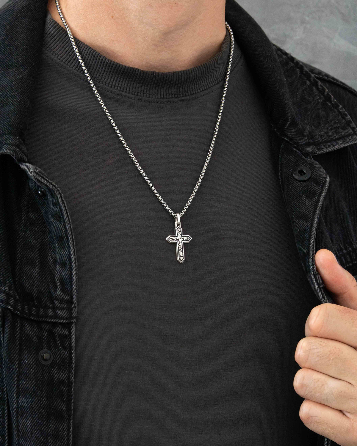 Earthy Cross Pendant Necklace Cracked Design Silver