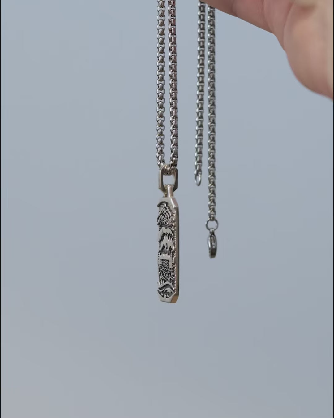 Bar Pendant with Bear and Mountains Fine Silver 925